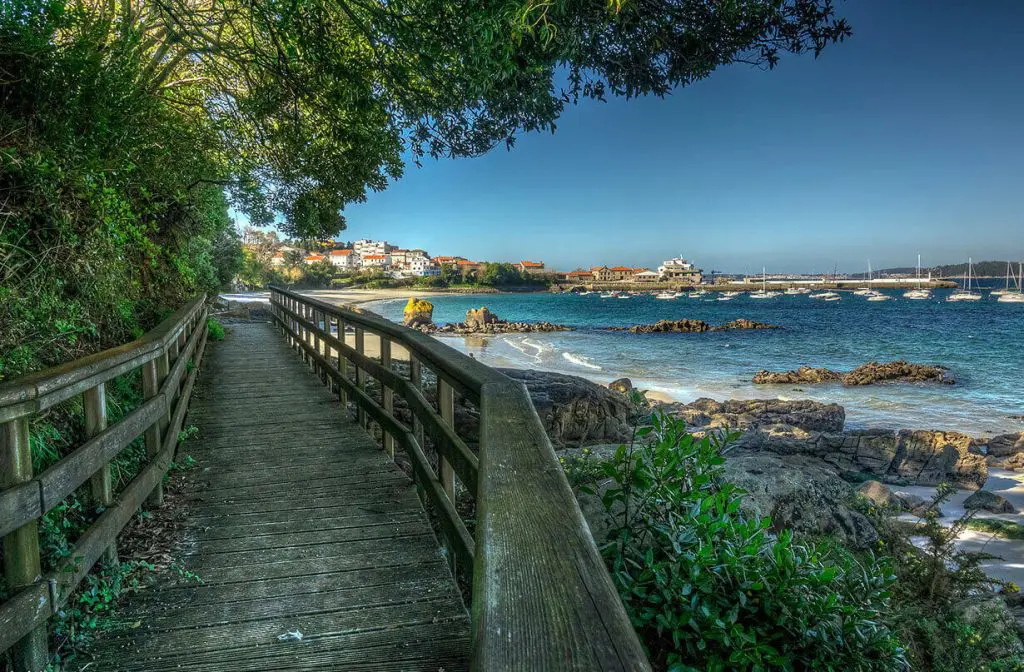 Playas en el pueblo de Marín